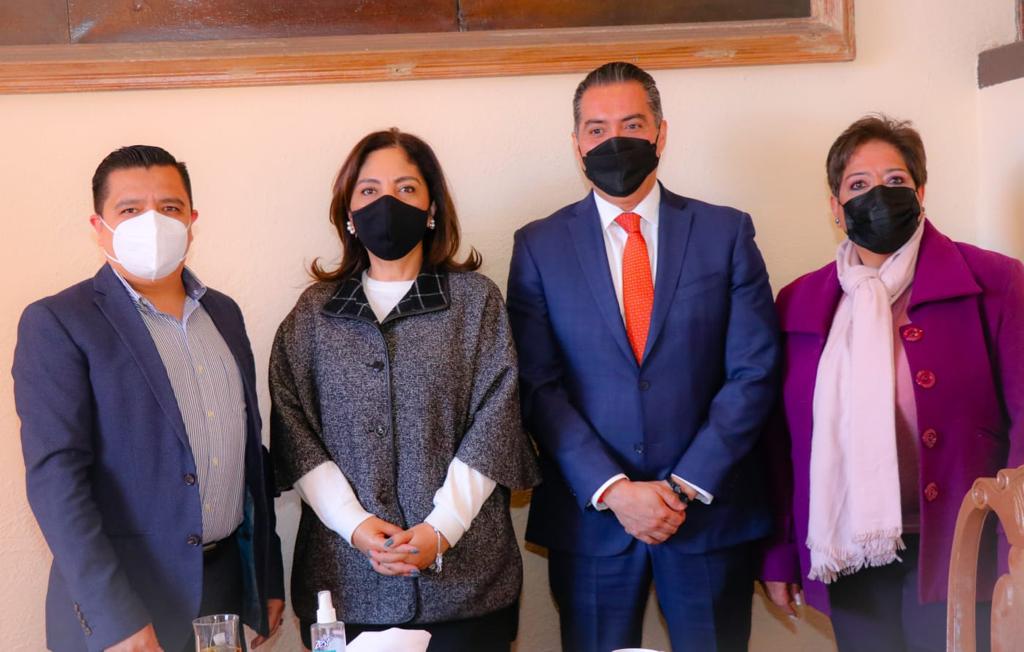 Acuerdan Gobierno de Zacatecas y Ómnibus de México descuentos en pasajes para estudiantes y personas en condición vulnerable