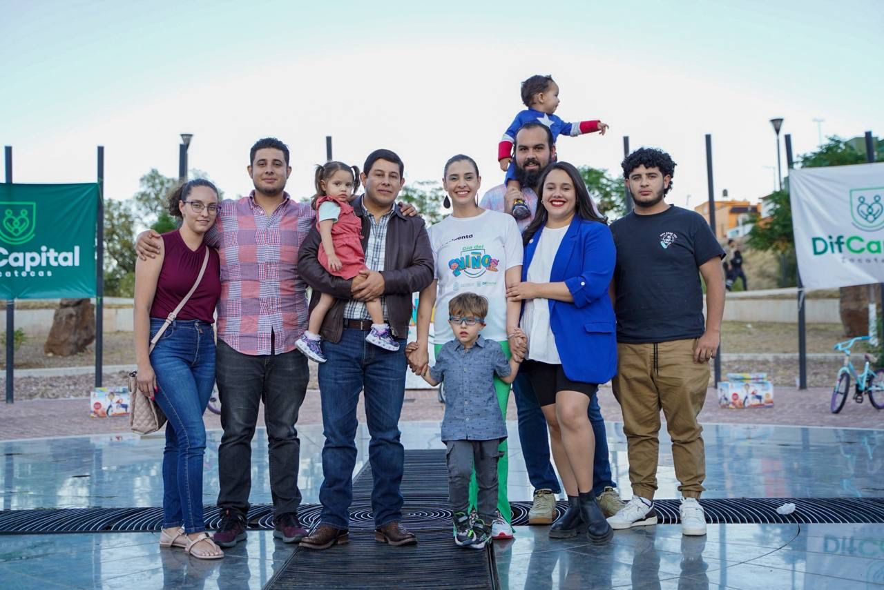 A LO GRANDE, FESTEJA ALCALDE JORGE MIRANDA A NIÑAS Y NIÑOS DE ZACATECAS POR EL 30 DE ABRIL