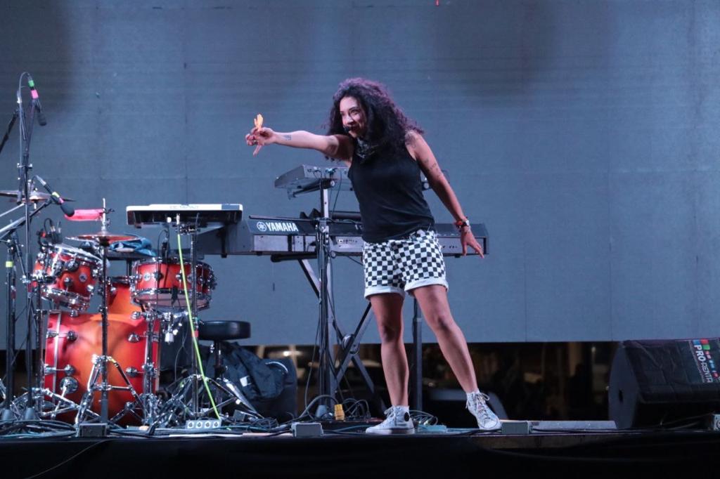 ENAMORA FLOR AMARGO A LOS FRESNILLENSES CON MÁGICO CONCIERTO