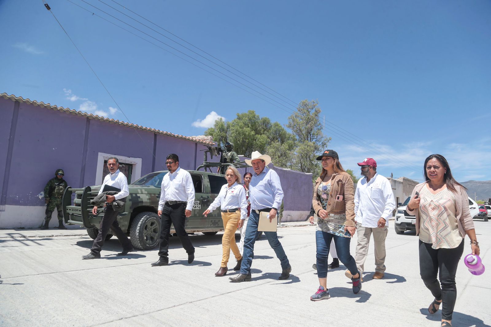 Resuelve Gobernador David Monreal necesidades de El Salvador; habrá 10 mdp para carreteras y 30 mdp para apoyos sociales