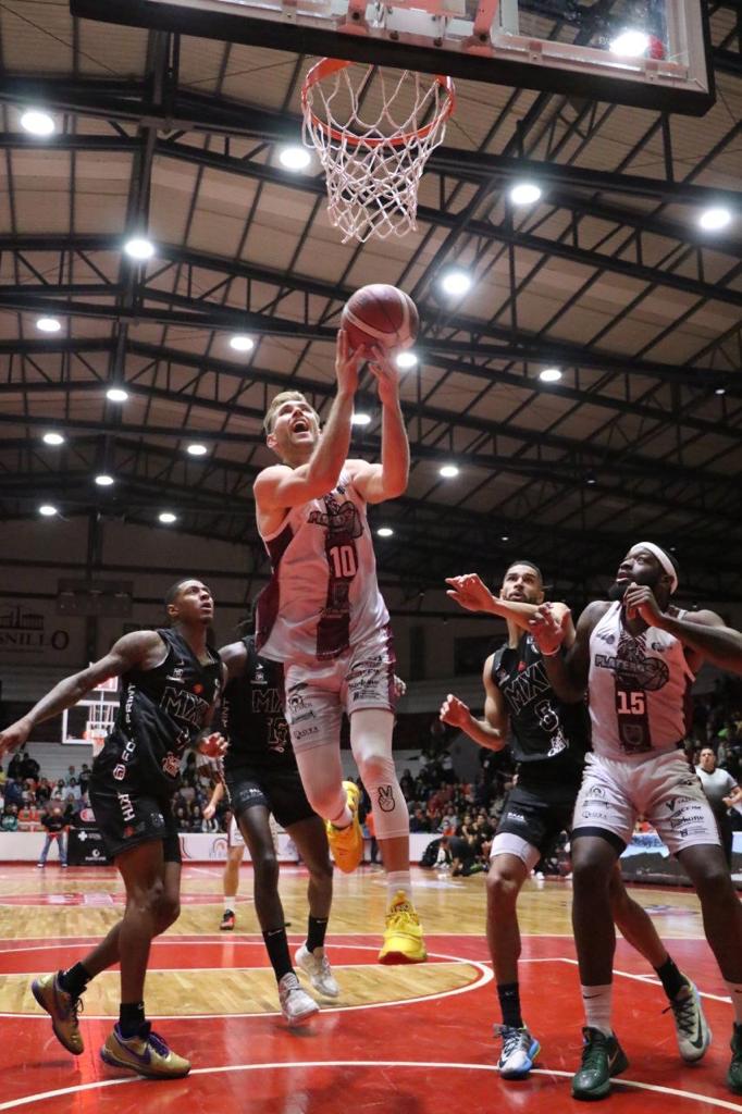 PLATEROS REMONTA Y VENCE A SOLES DE MEXICALI