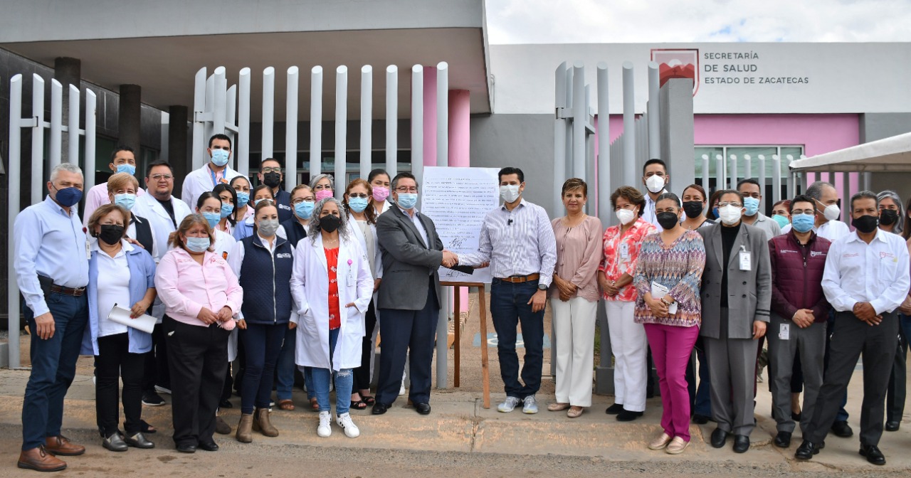 Da Julio César Chávez certeza jurídica al predio de la UNEME-DEDICAM