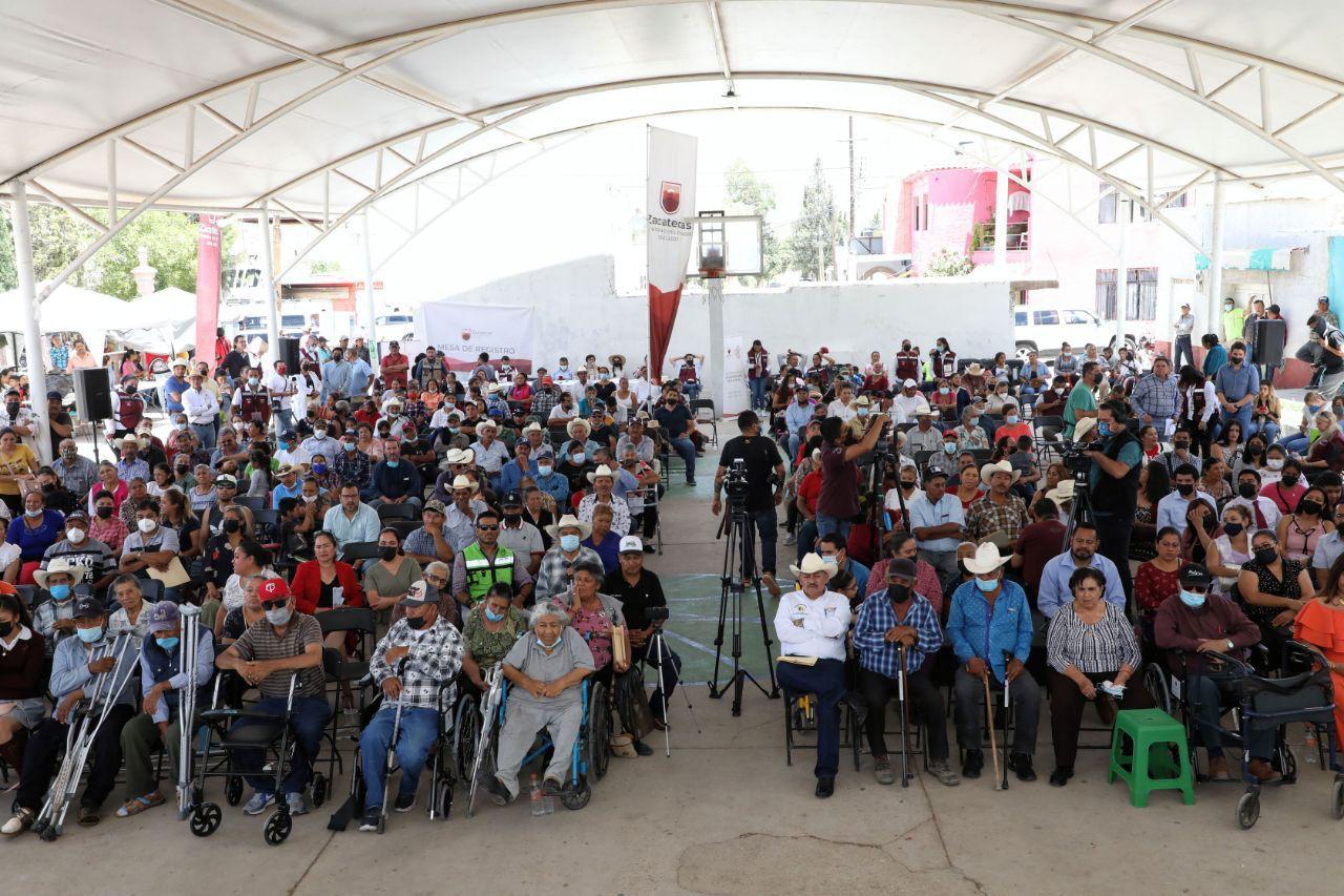 Habitantes de Cañitas de Felipe Pescador son atendidos de manera directa y cercana por el Gobernador David Monreal en la Audiencia por la Transformación