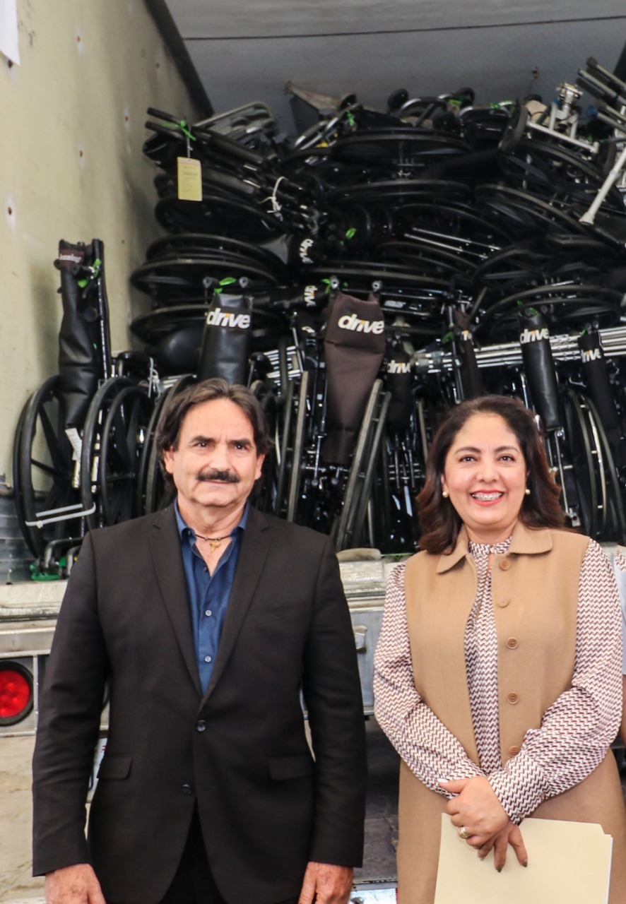 Recibe SEDIF donativo de 3.8 mdp en aparatos funcionales y equipo médico de la Federación de Clubes Zacatecanos del Sur de California