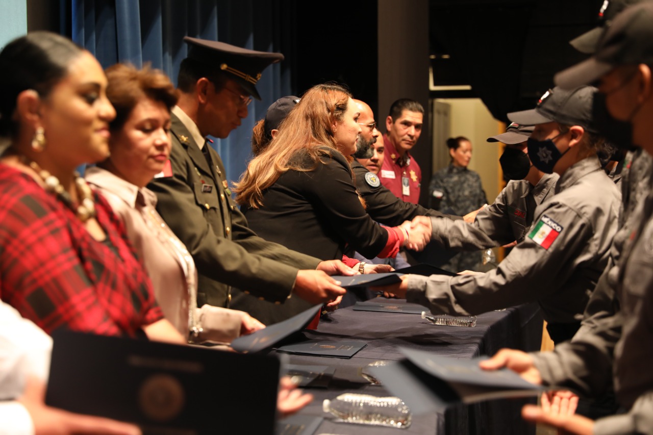 Se gradúa Primera Generación del Bachillerato General Policial
