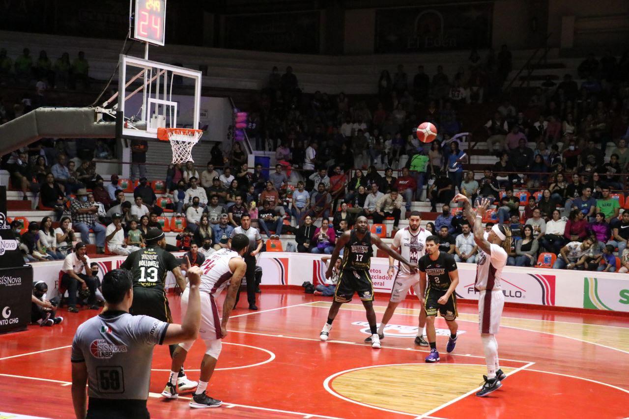 PLATEROS DE FRESNILLO SE LLEVA EL PRIMER PARTIDO CONTRA HALCONES DE XALAPA