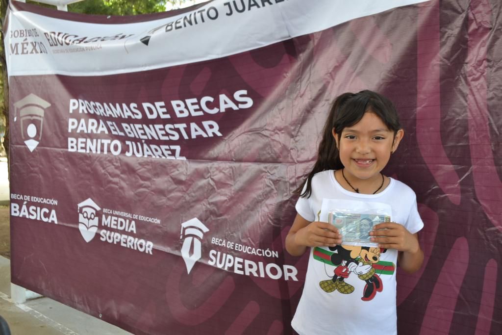 “Gracias a la beca Benito Juárez puedo seguir estudiando”: Ailen
