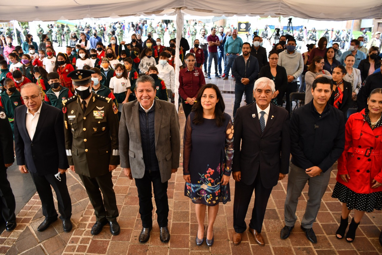 Participa Julio César Chávez en inauguración de las Ferias de Paz y Desarme Voluntario