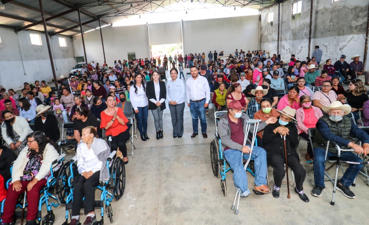Contribuye Gobierno de Zacatecas al bienestar de más de 300 familias de Florencia de Benito Juárez