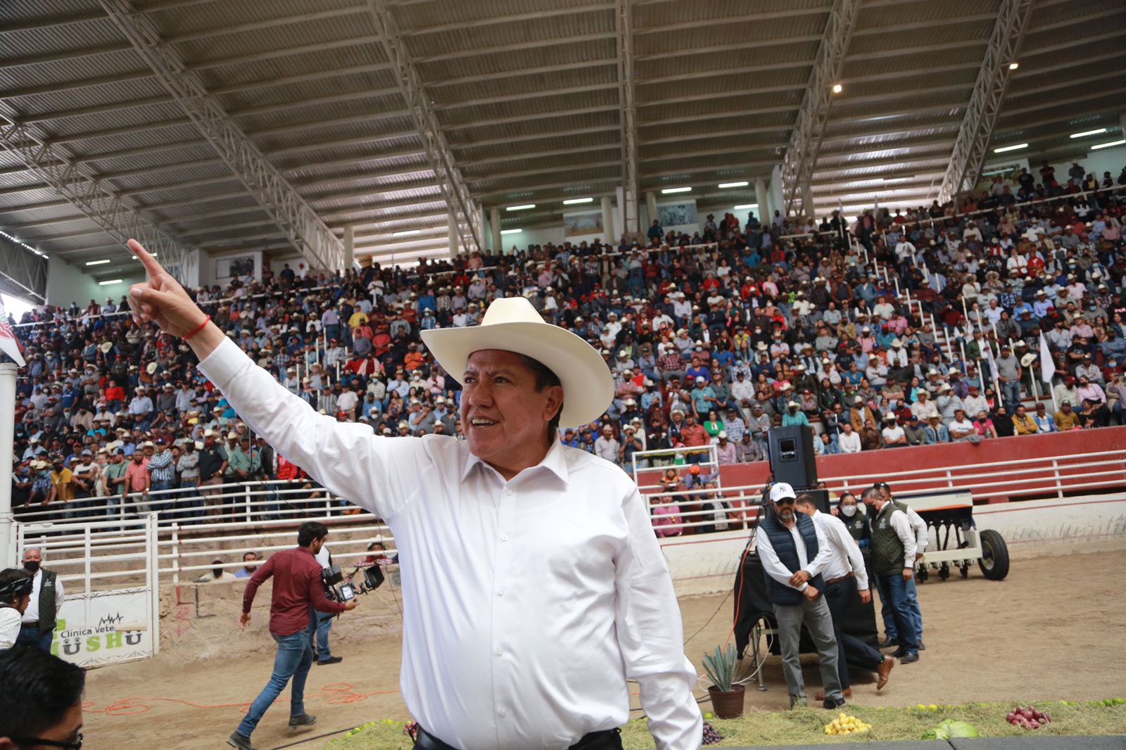 Realiza Gobernador David Monreal sorteo para la adquisición de maquinaria especializada y 200 tractores agrícolas