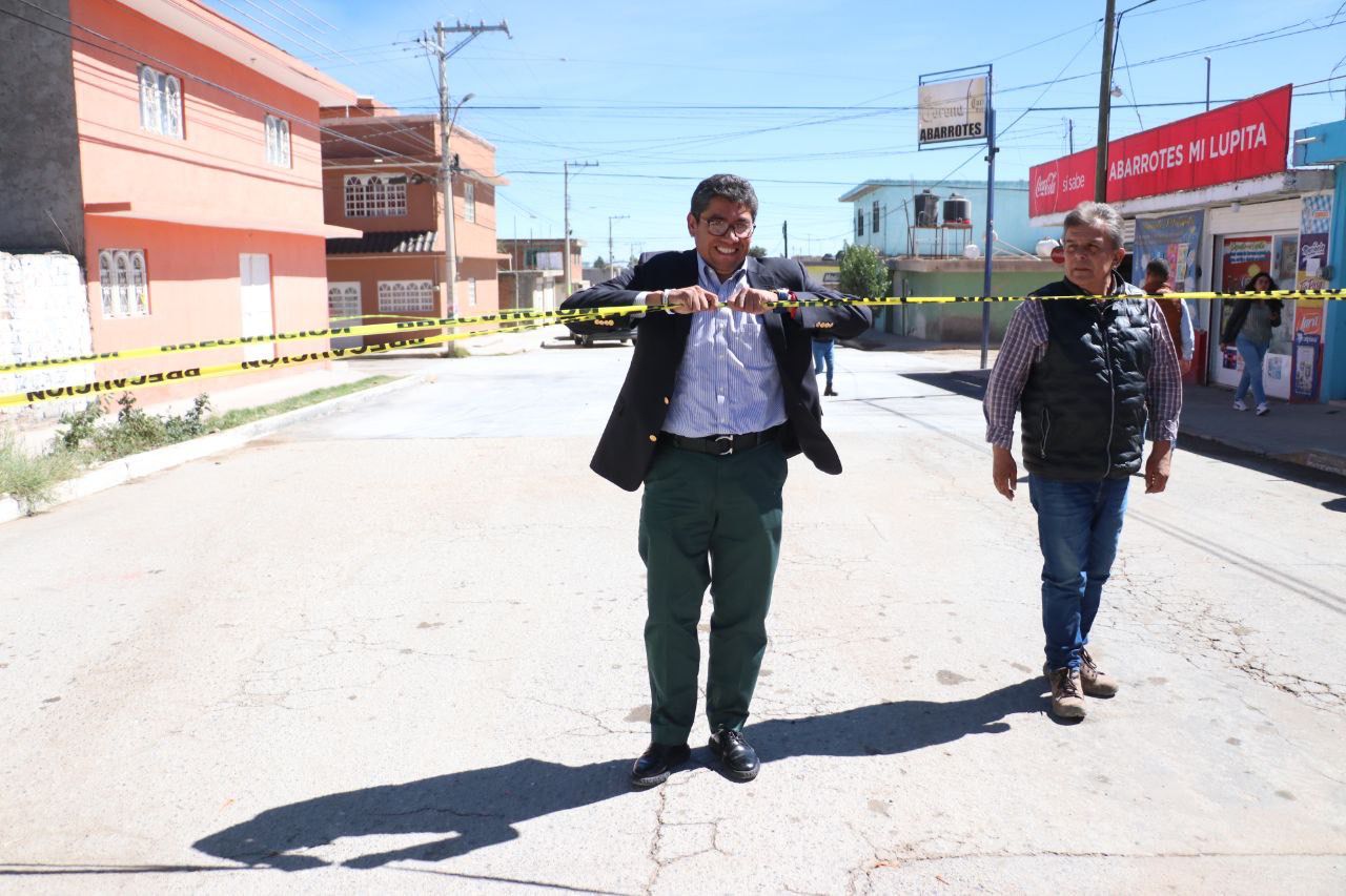 REHABILITAN PAVIMENTACIÓN EN LA CALLE GUAYMAS