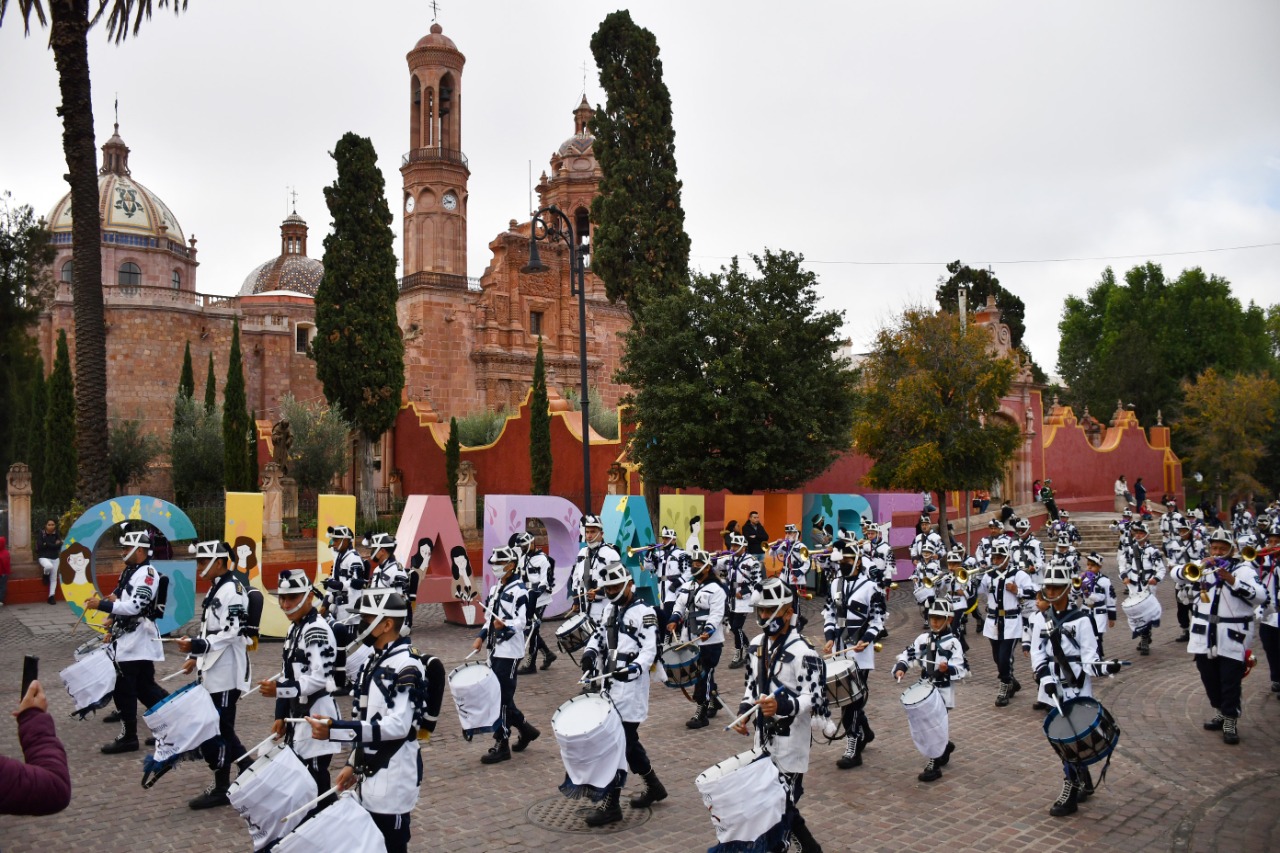 Con tradicional desfile   Celebran Morismas de Guadalupe