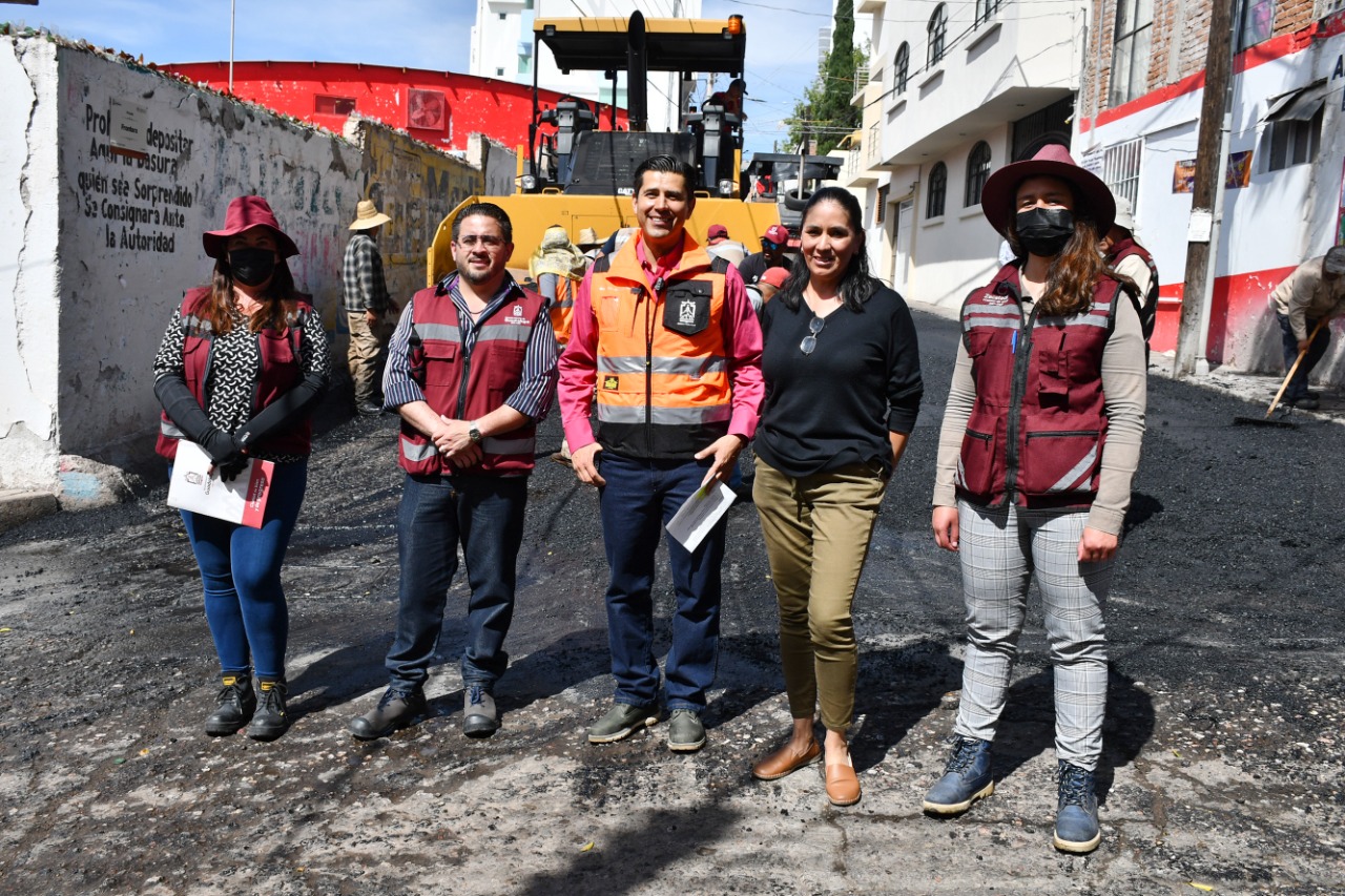 Supervisa Julio César Chávez, obra de reencarpetamiento en Lomas del Consuelo