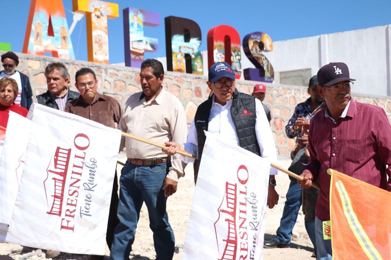 ARRANCA SAÚL MONREAL OBRAS EN PLATEROS