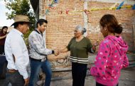 En la colonia Che Guevara   Supervisa Julio César Chávez obra de construcción de banquetas y guarniciones