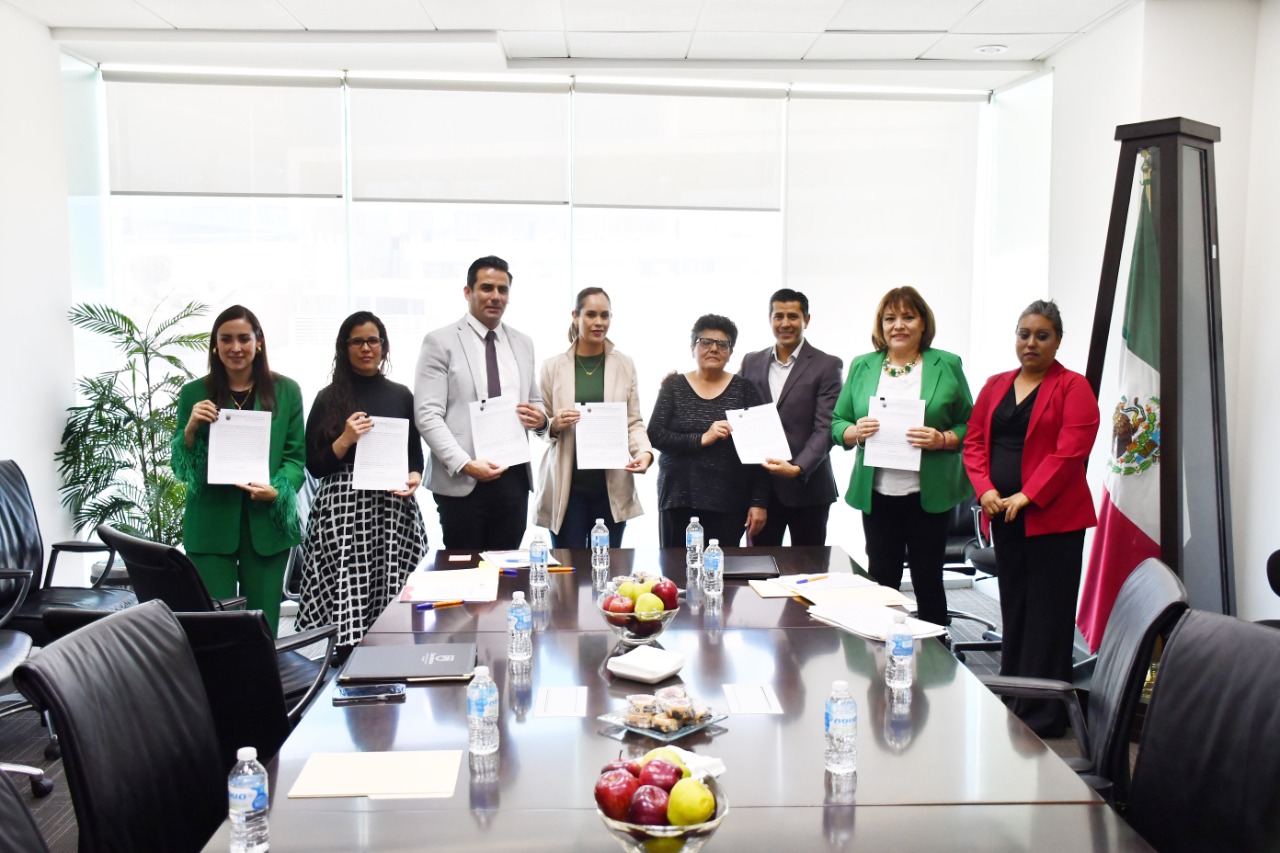 Rinde protesta Julio César Chávez como integrante de la Comisión de Ordenamiento y Conurbación