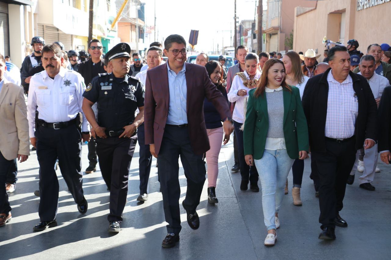 CONMEMORAN CON DESFILE EL 112 ANIVERSARIO DE LA REVOLUCIÓN MEXICANA