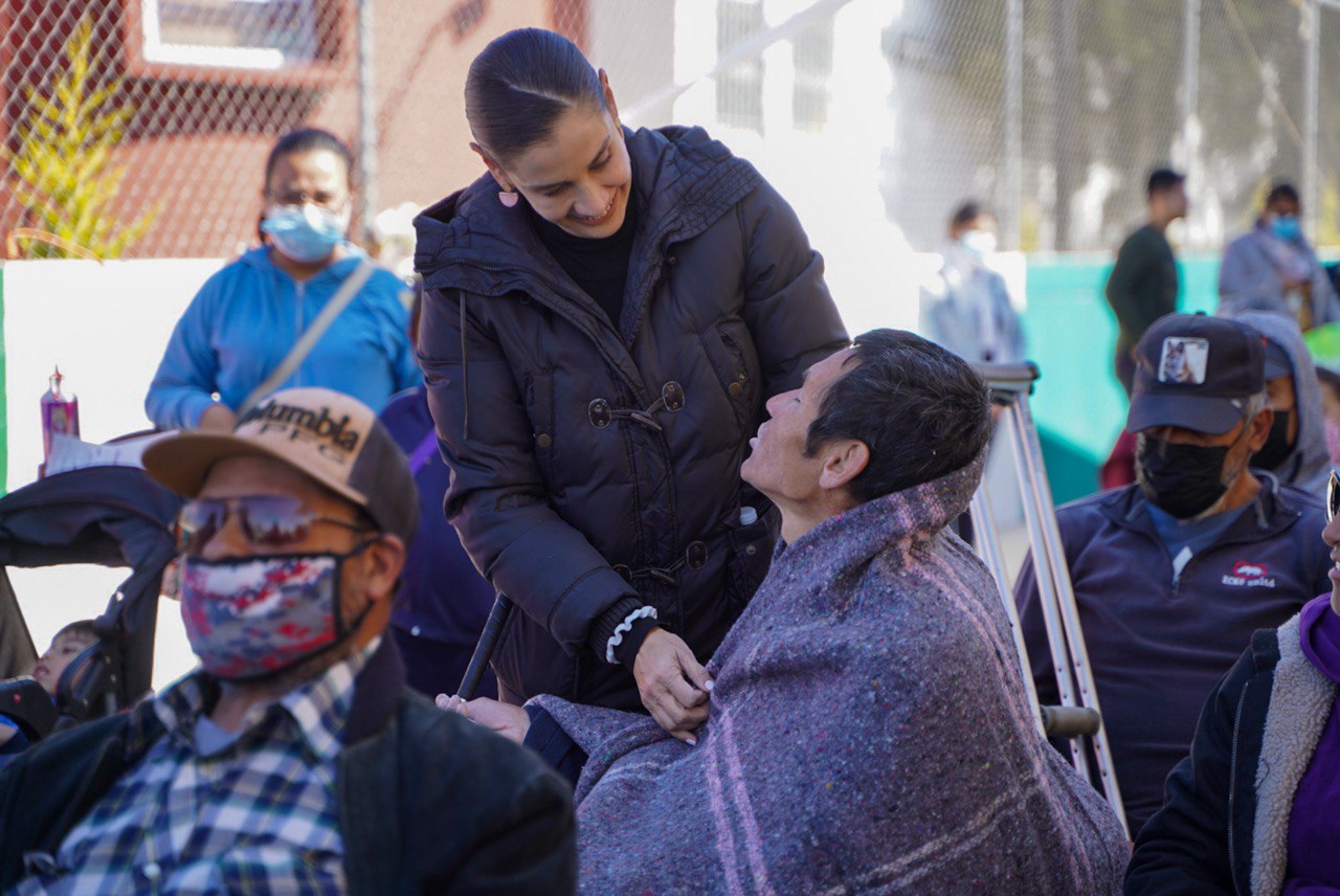 ENTREGA DIF CAPITALINO  APOYOS DEL PROGRAMA “INCLUYENDO CON AMOR”
