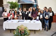 Refrenda Julio César Chávez su compromiso con el fomento a la lectura