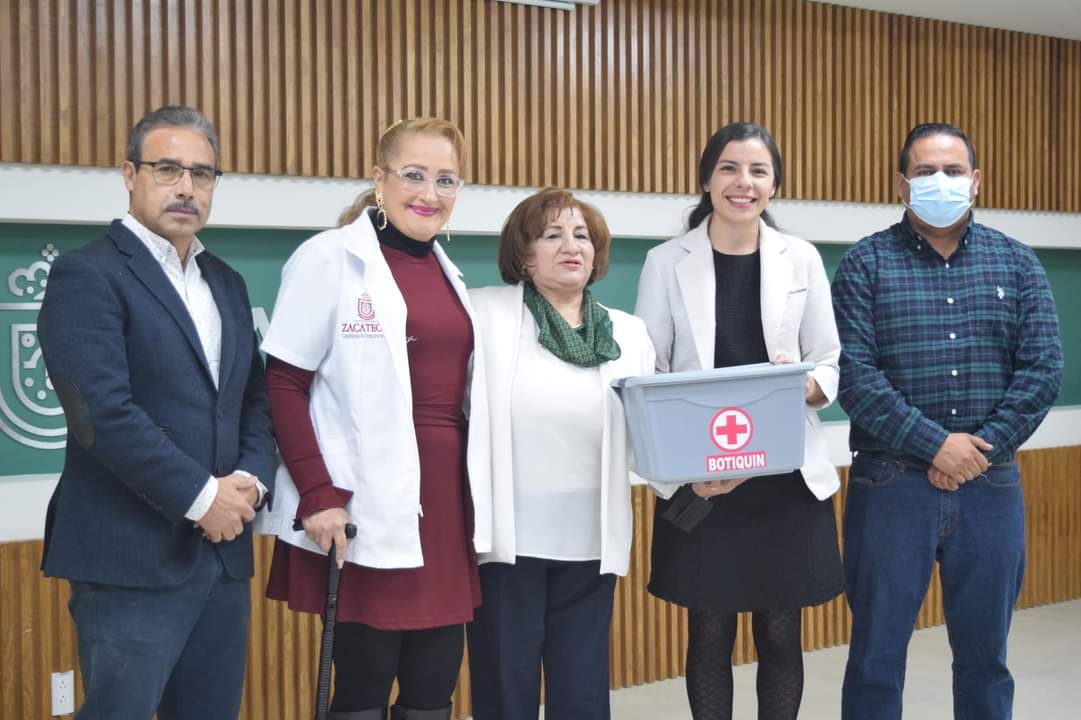 ENTREGAN BOTIQUINES A DEPARTAMENTOS DEL AYUNTAMIENTO CAPITALINO