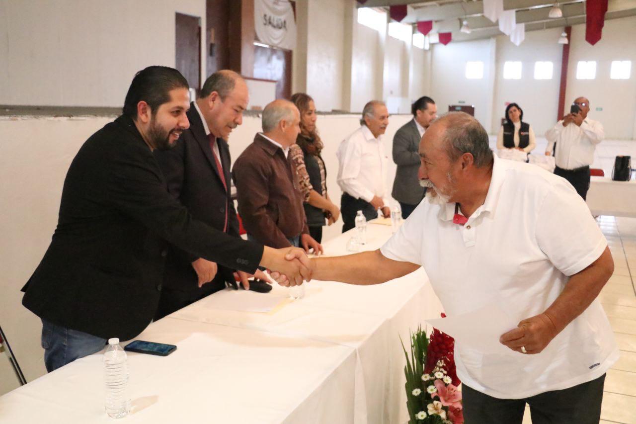 RECONOCEN LA LABOR DE LA UNION DE PROPIETARIOS DE AUTOMÓVILES DE ALQUILER