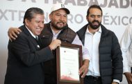 Reconoce Gobernador David Monreal a 554 trabajadores agrícolas zacatecanos en el extranjero