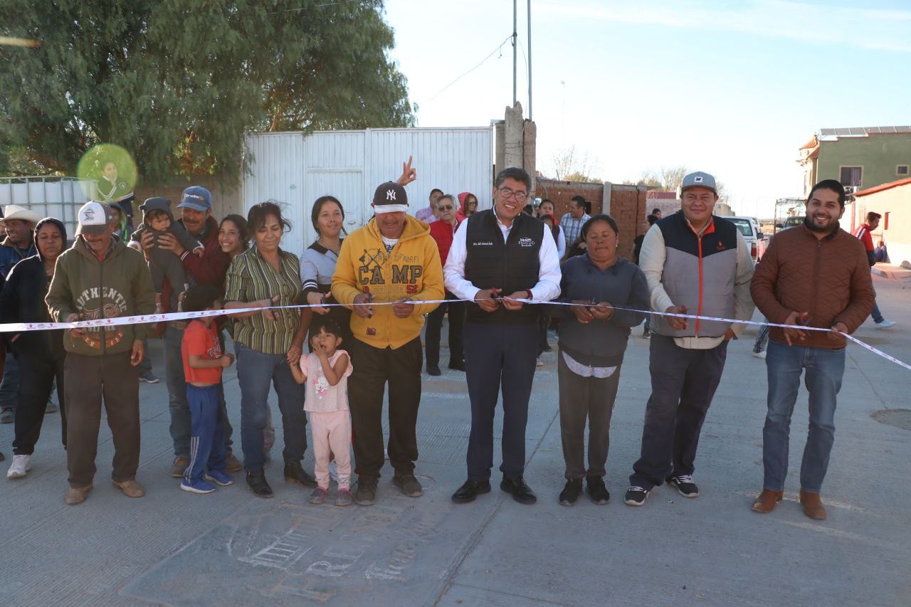 CON OBRAS Y TRABAJO CUMPLE SAÚL COMPROMISO CON COMUNIDADES