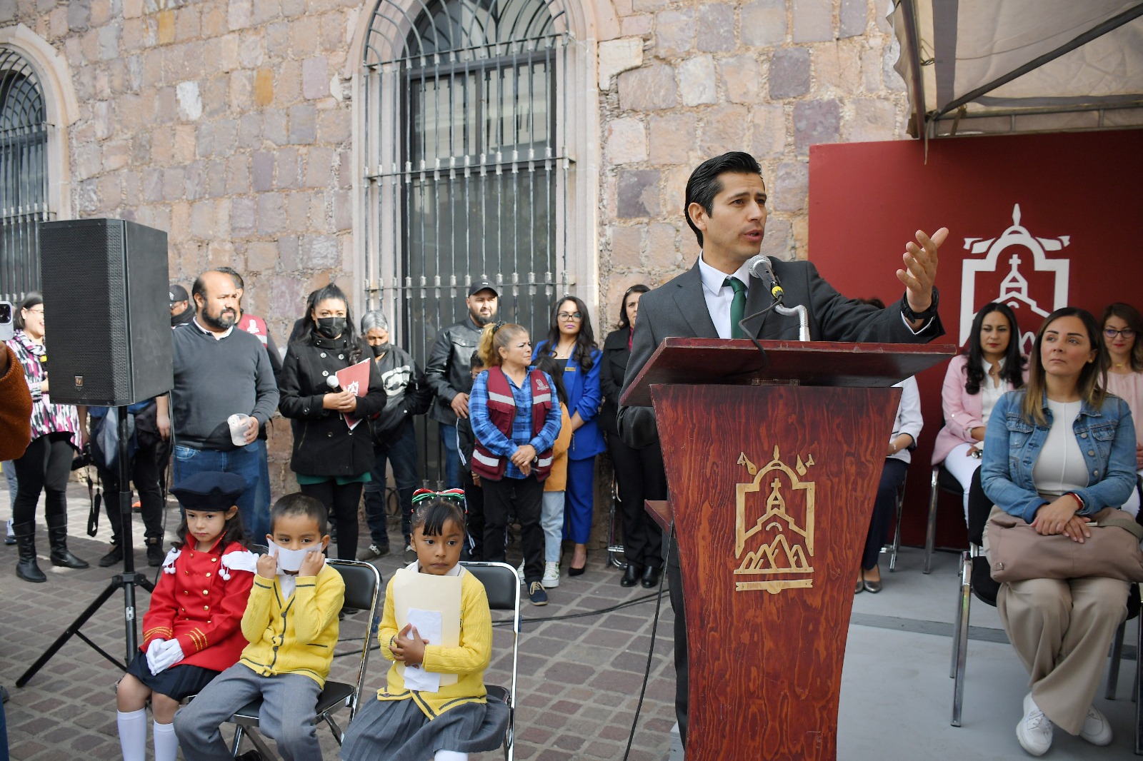 “Es responsabilidad de padres de familia, docentes y autoridades contribuir en la formación integral de los niños y niñas”: Julio César Chávez Padilla