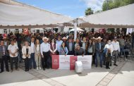 Entregan Gobernador David Monreal y Alcalde Julio César Chávez, implementos agrícolas a productores guadalupenses