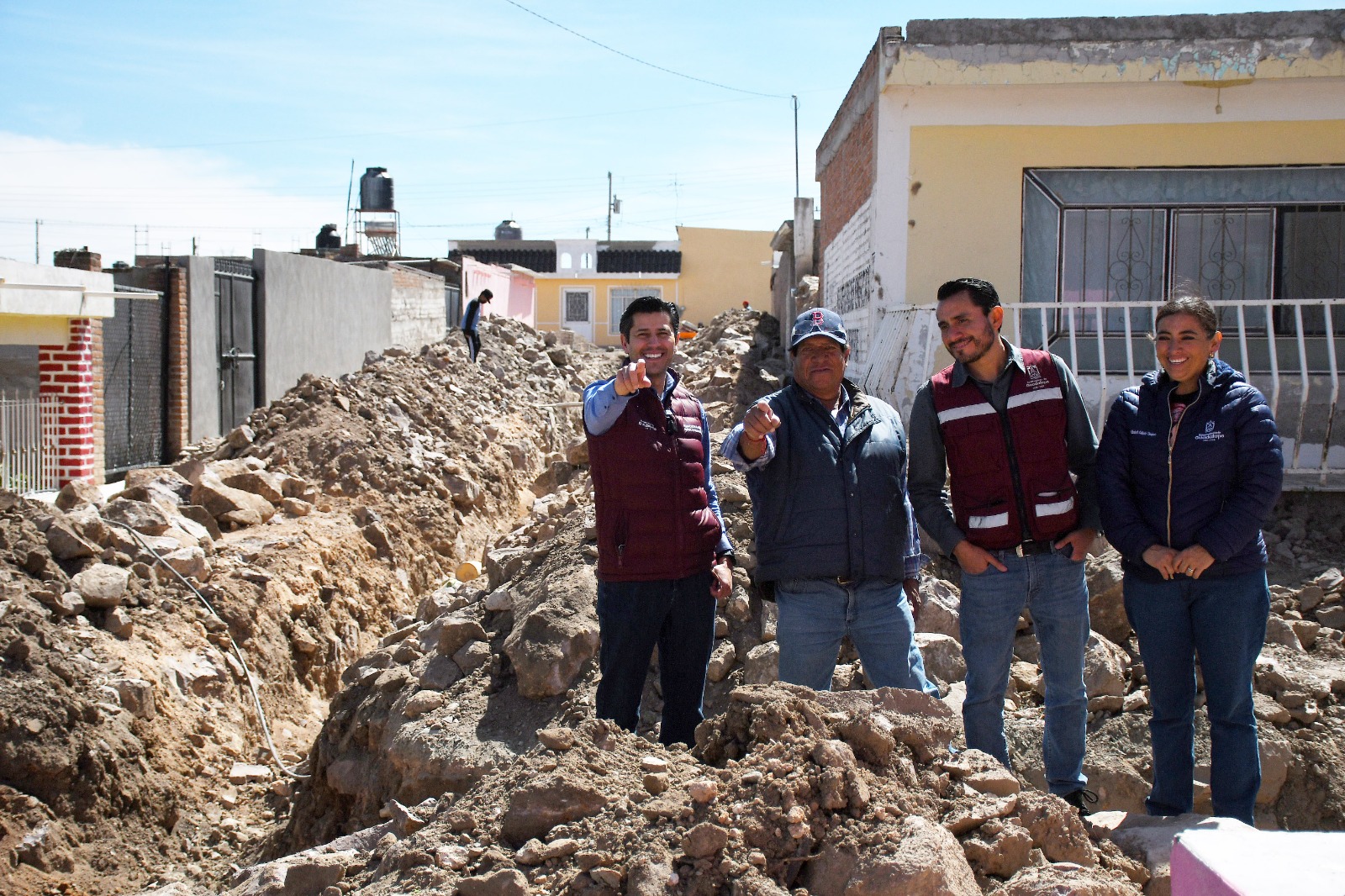 Supervisa Julio César Chávez obra de ampliación de drenaje en la comunidad de Bañuelos