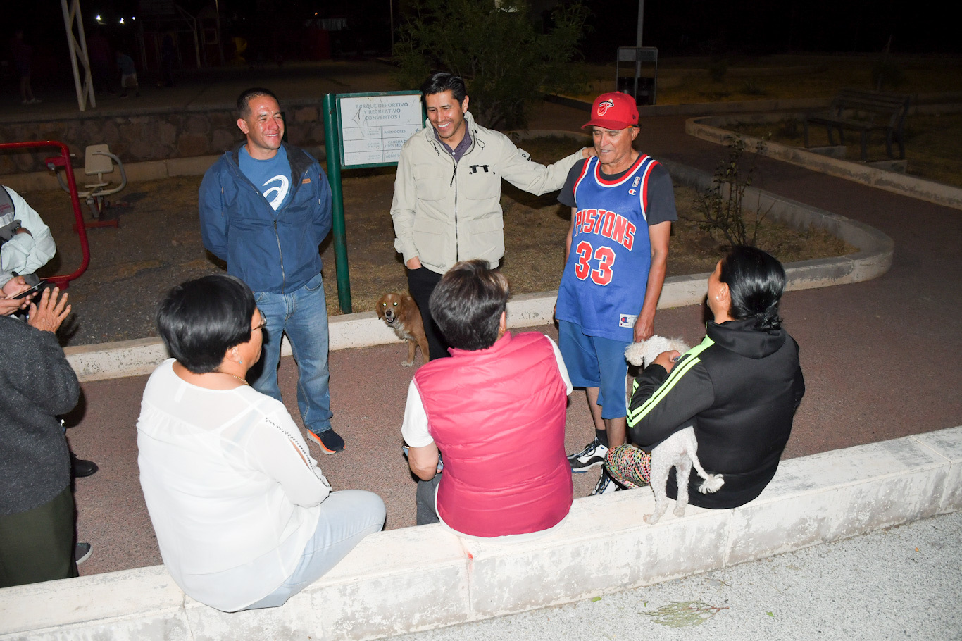 En recorrido de supervisión Reconocen vecinos de Conventos I, trabajo de Julio César Chávez