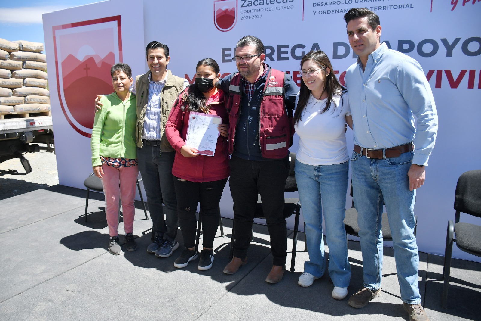 Con entrega de materiales para construcción Se benefician 100 familias guadalupenses con apoyos de mejoramiento de vivienda