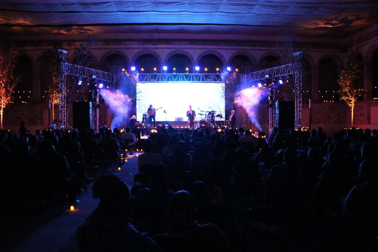 EMOTIVA PRESENTACIÓN DEL SHOW SINATRA EN FRESNILLO