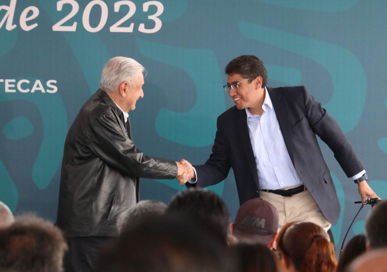 “LA SALUD NO ES UN PRIVILEGIO, ES UN DERECHO”: AMLO EN SU VISITA A FRENILLO