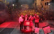 SEDUCE CAROLINA ROSS A ASISTENTES AL FESTIVAL DE FRESNILLO