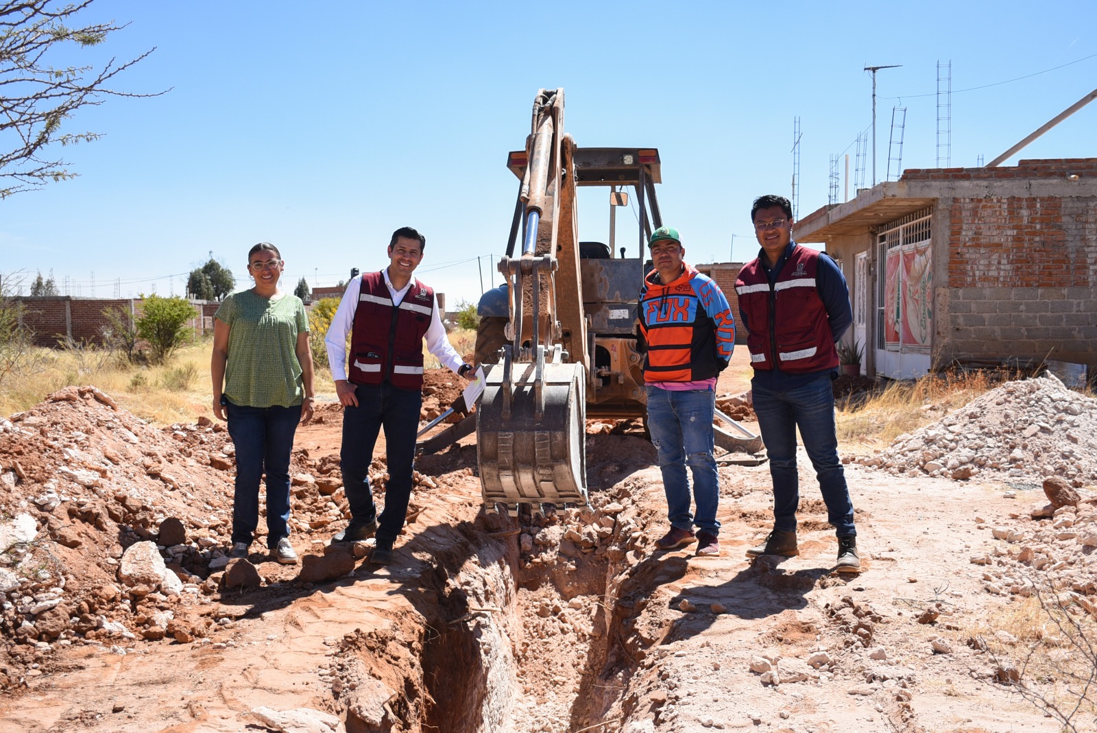 Supervisa Julio César Chávez obra de ampliación de drenaje en la comunidad de Cieneguitas