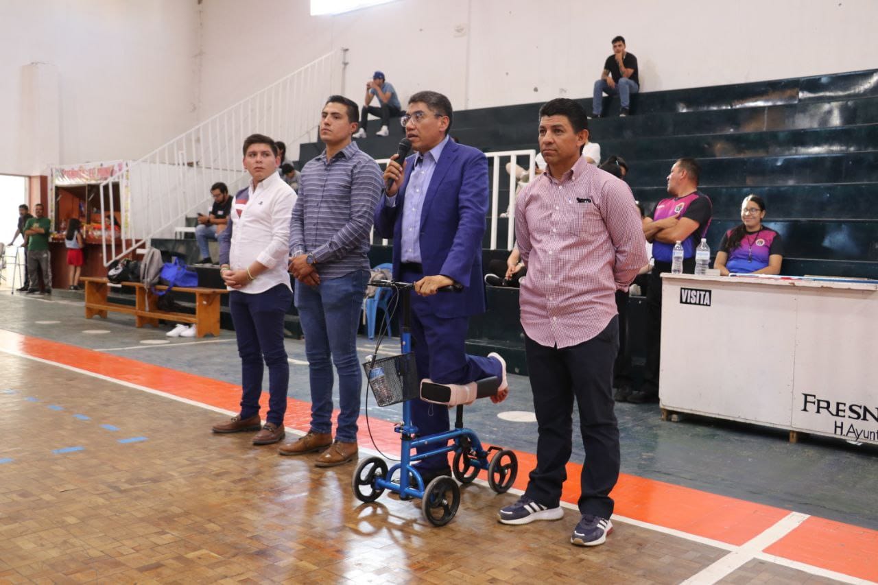 APUESTA SAÚL MONREAL POR EL BASQUETBOL ESTUDIANTIL