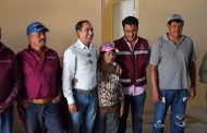 Entrega José Saldívar sanitarios en Salón Ejidal de Casa Blanca