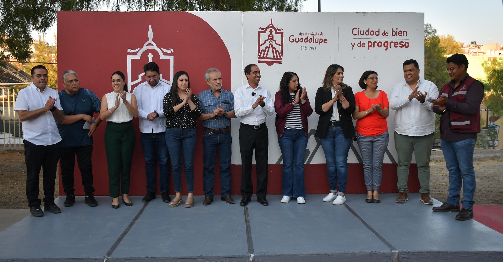 En la Colonia La Florida Entrega José Saldívar rehabilitación del Parque Eucaliptos
