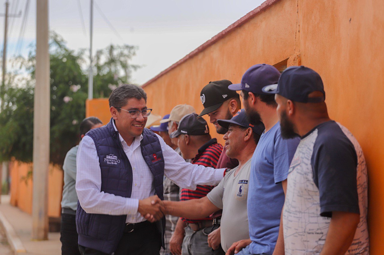 CUMPLE SAÚL MONREAL A MÁS COMUNIDADES CON OBRA PÚBLICA
