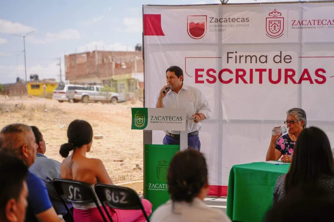 DAN CERTEZA JURÍDICA A FAMILIAS DE LA COLONIA NUEVA GENERACIÓN