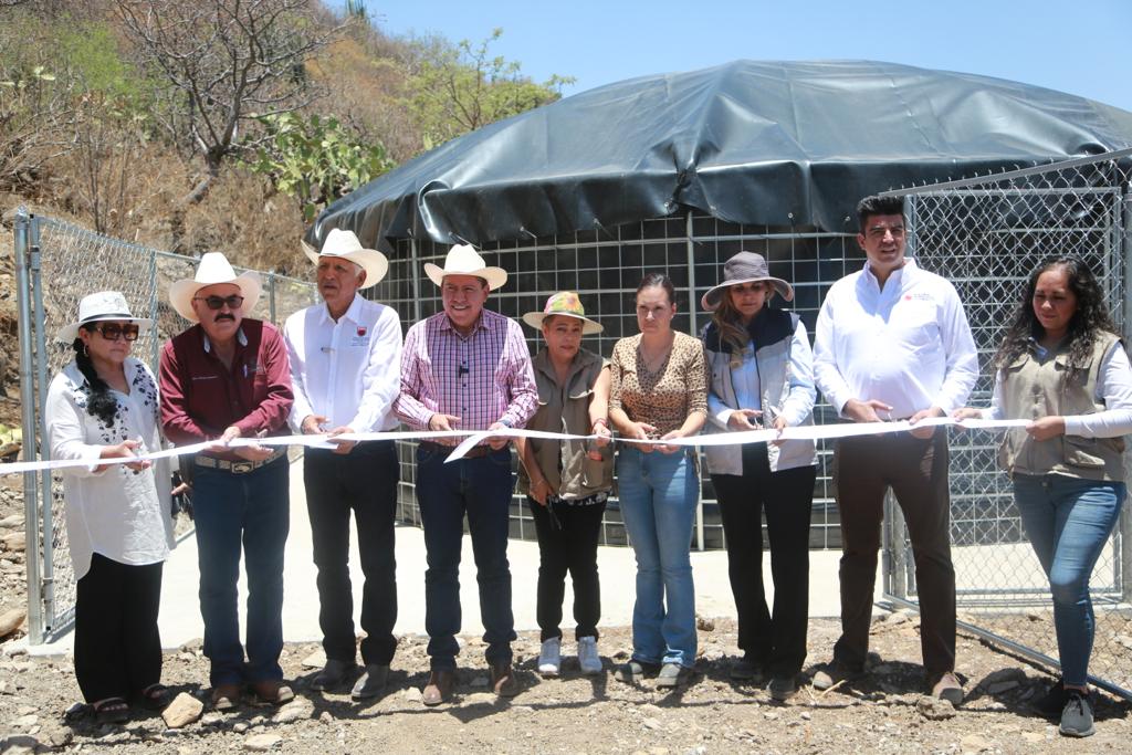 Entrega Gobernador David Monreal depósito de agua potable en la comunidad La Portilla, en Nochistlán de Mejía