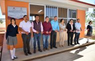 Con entrega de aula didáctica Cumple José Saldívar con el compromiso de dignificar los espacios educativos