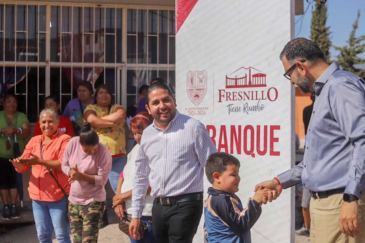 GOBIERNO DE SAÚL MONREAL MEJORA ESCUELAS