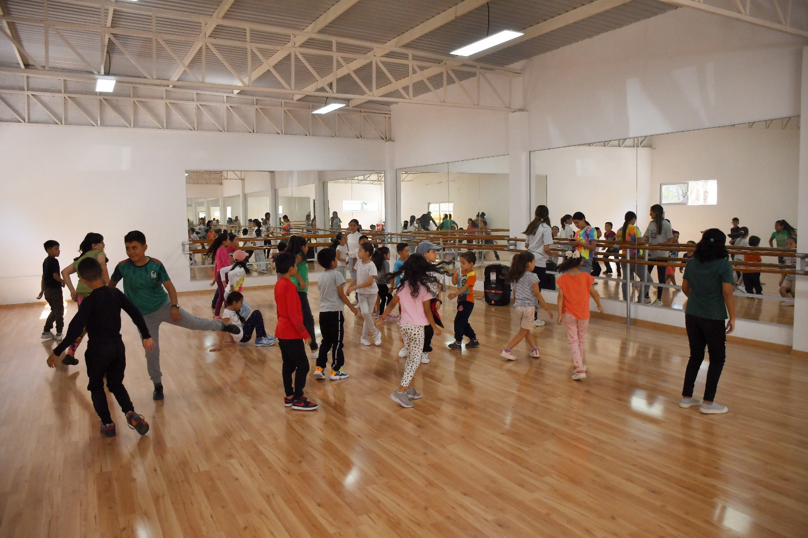 Con cursos de verano en el DIF Guadalupe Refrenda Municipio de Guadalupe su compromiso con la niñez