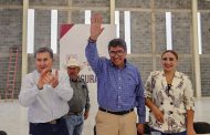 BENEFICIA SAÚL MONREAL A EJIDATARIOS CON PISO