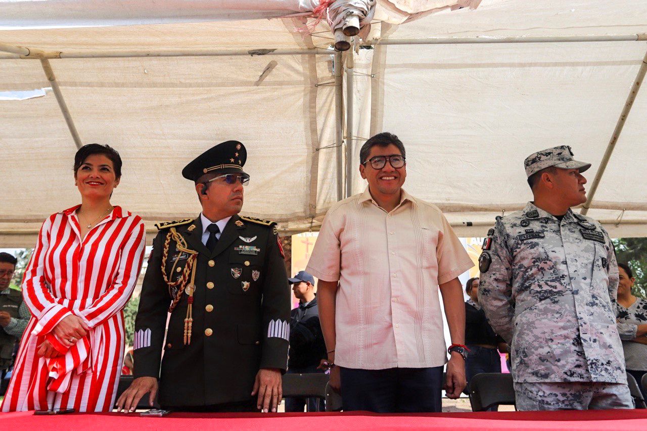 EJEMPLAR DESFILE DEINDEPENDENCIA EN FRESNILLO