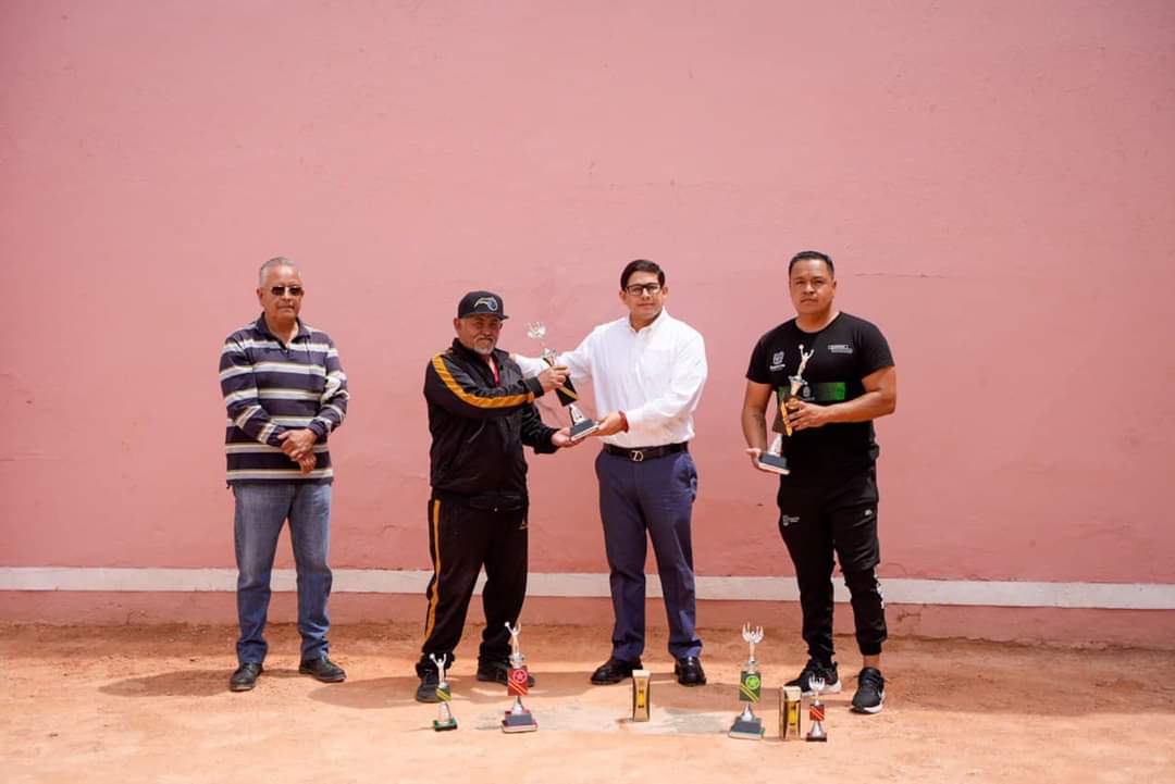 PREMIA EL ALCALDE JORGE MIRANDA A LOS GANADORES DEL TORNEO ESTATAL DE REBOTE A MANO CON PELOTA DURA