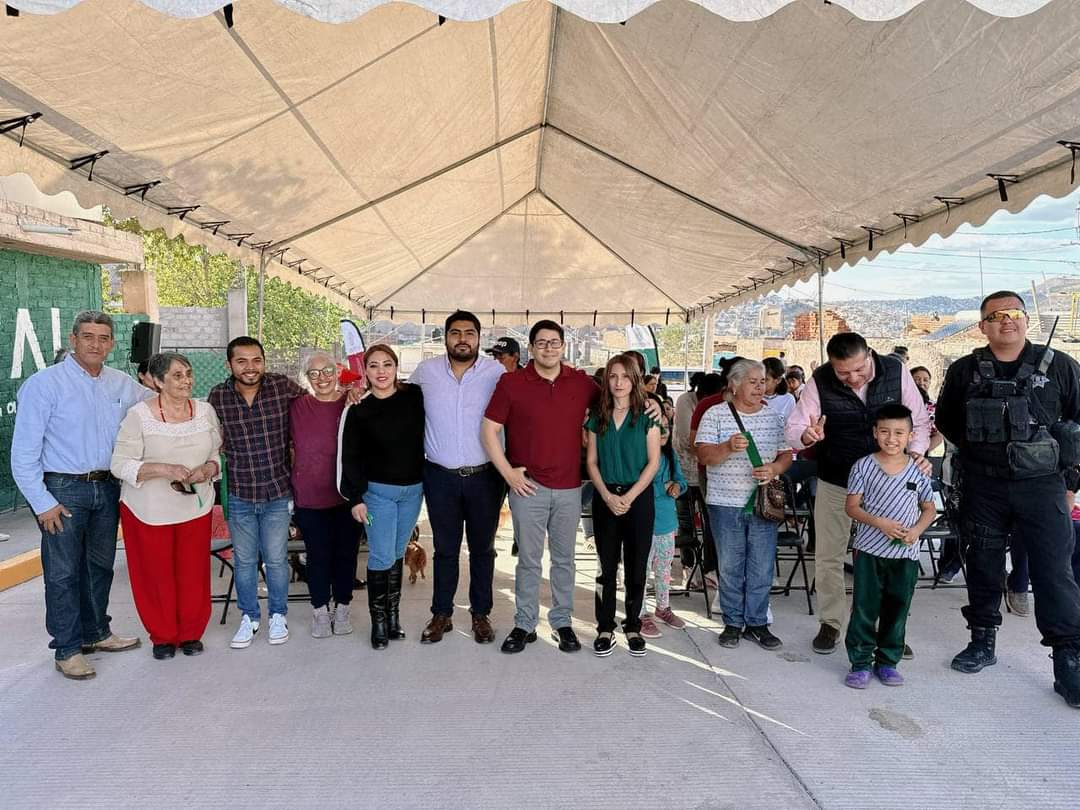 INAUGURA JORGE MIRANDA PAVIMENTACIÓN EN LA COLONIA HINOJOSA PETIT