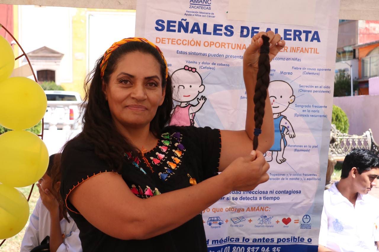 DONAN CABELLO PARA AYUDARA NIÑAS Y NIÑOS CON CÁNCER